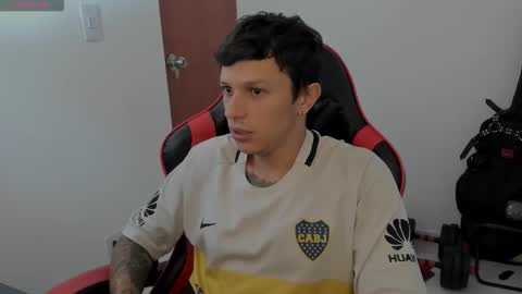 Snapshot of goodboy69i chatting on September 25, 12:34 pm goodboy69i online show from September 25, 12:34 pm