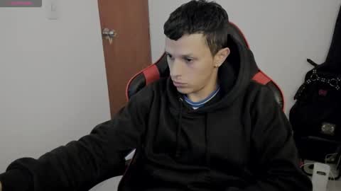 Snapshot of goodboy69i chatting on October 29, 12:18 pm goodboy69i online show from October 29, 12:18 pm