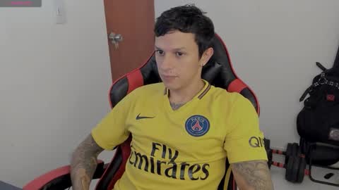 Snapshot of goodboy69i chatting on September 28, 1:20 pm goodboy69i online show from September 28, 1:20 pm