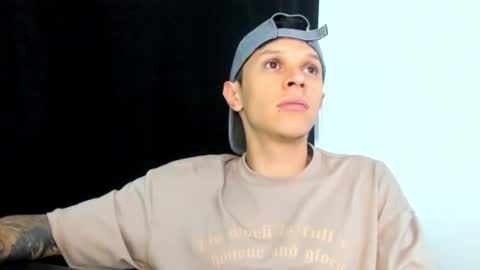 Snapshot of goodboy69i chatting on February 26, 4:05 pm goodboy69i online show from February 26, 4:05 pm