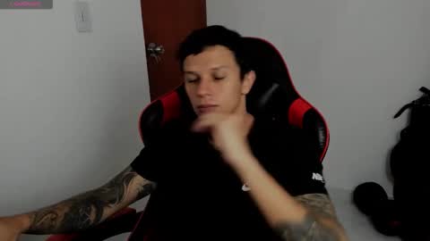 Snapshot of goodboy69i chatting on September 18, 11:58 am goodboy69i online show from September 18, 11:58 am