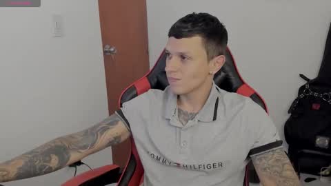 Snapshot of goodboy69i chatting on October 26, 1:01 pm goodboy69i online show from October 26, 1:01 pm