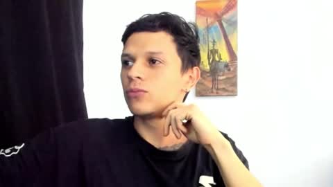 Snapshot of goodboy69i chatting on February 13, 9:28 pm goodboy69i online show from February 13, 9:28 pm