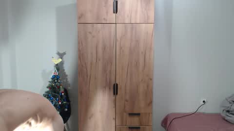 goodgg229975 online show from January 7, 10:15 pm