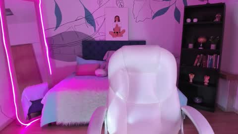 Alice online show from November 28, 8:27 pm