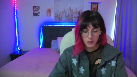 goth_minerva online show from January 12, 1:40 pm