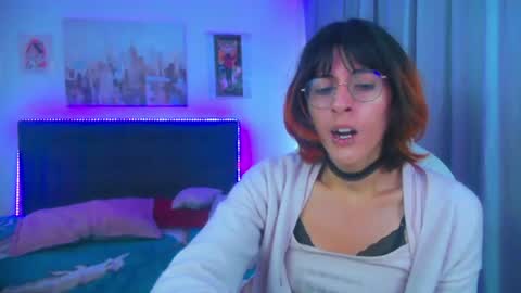 goth_minerva online show from June 30, 1:54 pm