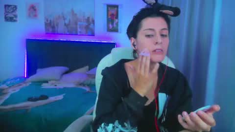 goth_minerva online show from July 2, 2:55 pm
