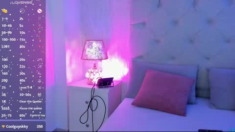 goth_tasha online show from June 4, 2:34 pm