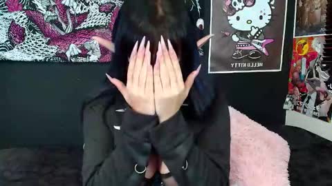 GothGaby online show from November 28, 12:40 am