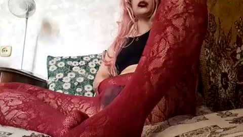 gothicrose4 online show from May 5, 11:49 am