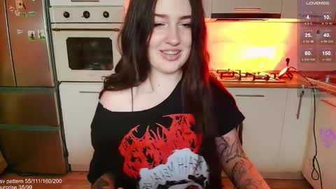 traumfrau Kira angel face devil eyes I SELL A LOT VIDEO IN GALLERY online show from October 16, 5:34 pm