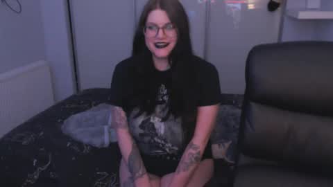 gothsuccubusbabe online show from February 22, 4:53 pm