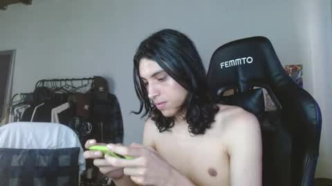 angelito tu novio online show from February 9, 2:07 pm