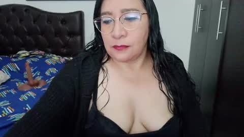 grace_mature_milf online show from July 27, 11:40 am