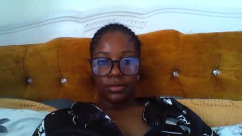 graceessy online show from November 28, 10:55 am