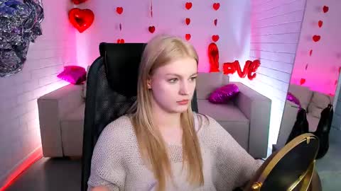 Snapshot of graceglamour chatting on March 11, 11:23 am Grace Glamour online show from March 11, 11:23 am