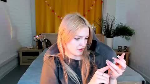 Snapshot of graceglamour chatting on March 4, 11:19 am Grace Glamour online show from March 4, 11:19 am