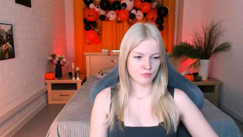 Snapshot of graceglamour chatting on October 21, 5:12 am Grace Glamour online show from October 21, 5:12 am