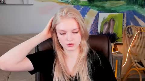 Snapshot of graceglamour chatting on March 12, 8:19 am Grace Glamour online show from March 12, 8:19 am