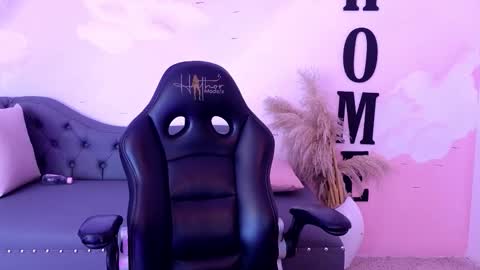 Grace online show from December 13, 7:40 pm