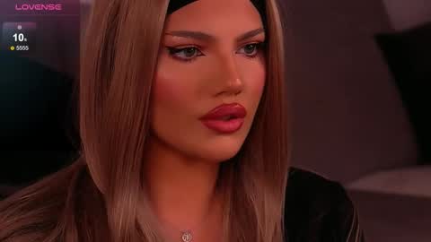 Grace online show from November 26, 1:52 pm