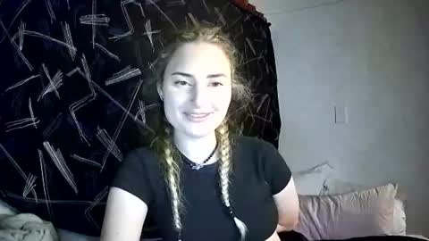 Gracie online show from August 7, 9:18 am