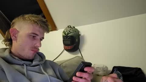 Smallcom online show from December 14, 3:13 am