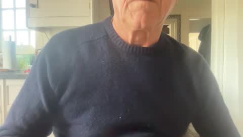 grandadgunner869565 online show from March 17, 2:33 pm