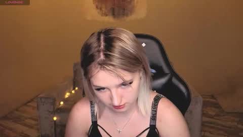 grase_neon online show from February 12, 10:19 am