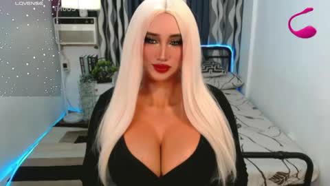 PAULATHEONE online show from April 28, 10:41 am