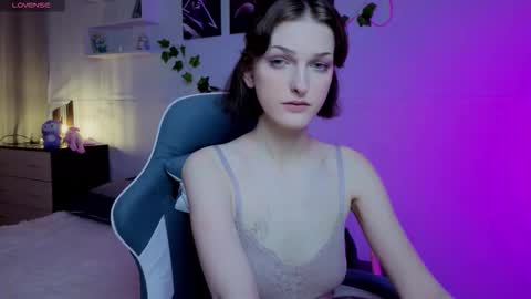 Snapshot of green_tea666 chatting on September 14, 10:33 pm Lilith online show from September 14, 10:33 pm