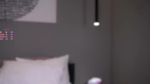 Kelly online show from December 18, 12:33 pm