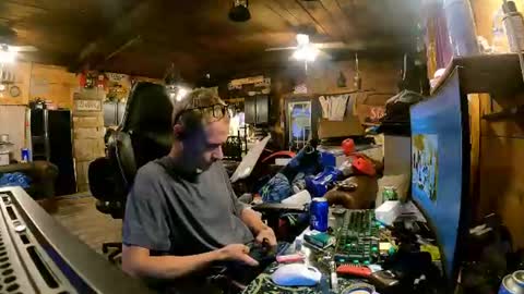 Greenlungs8195 online show from August 3, 12:34 am