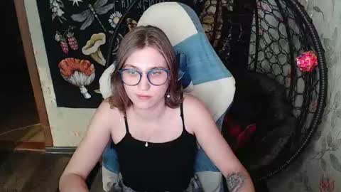 Lina online show from June 15, 3:26 pm