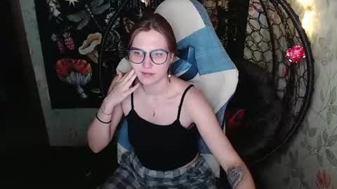 Lina online show from June 12, 3:55 pm