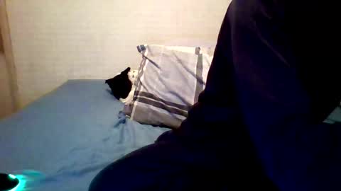 Essexboi85 online show from February 4, 8:18 am