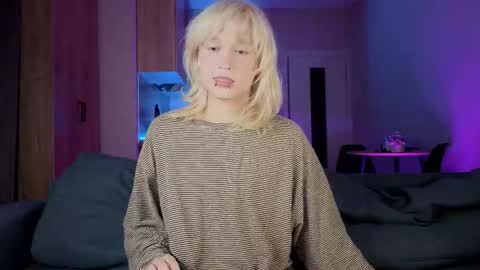 Greg-independent model online show from September 12, 9:17 pm