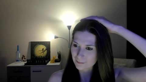 Greta online show from November 15, 10:00 pm