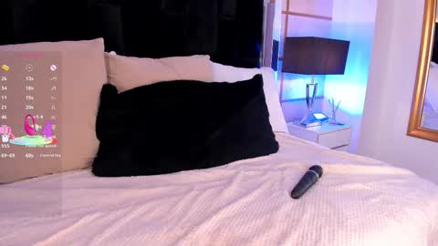 Greta Velvet  online show from November 6, 8:23 pm