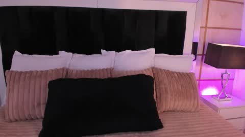 Greta Velvet  online show from January 9, 8:03 pm