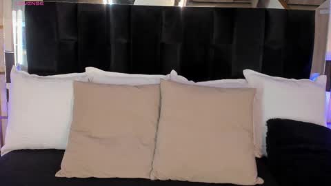 Greta Velvet  online show from October 6, 7:20 pm