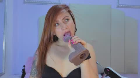 Marcela online show from July 7, 2:02 am