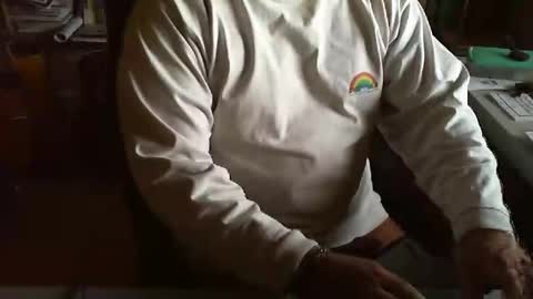 greyhounddog online show from April 24, 8:38 am