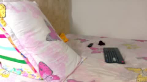 greys02 online show from July 12, 11:02 am