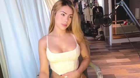 Greyslopez online show from December 15, 5:09 pm