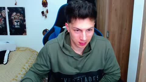 griego01 online show from January 20, 11:21 pm