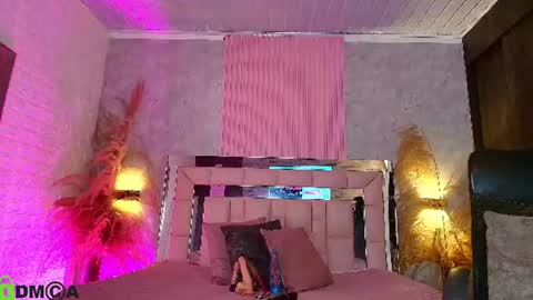    online show from July 4, 8:34 pm
