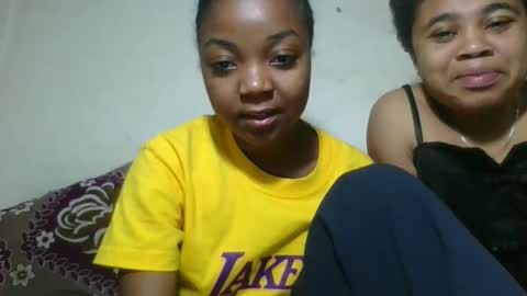 grotilde98 online show from November 2, 7:19 am