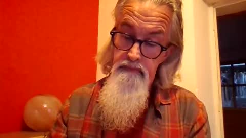 Snapshot of grybear60 chatting on October 26, 4:50 pm Grybear online show from October 26, 4:50 pm